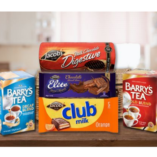 Irish Tea Basket (FREE Delivery to USA) image